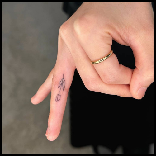 Tulip Ring Tattoo